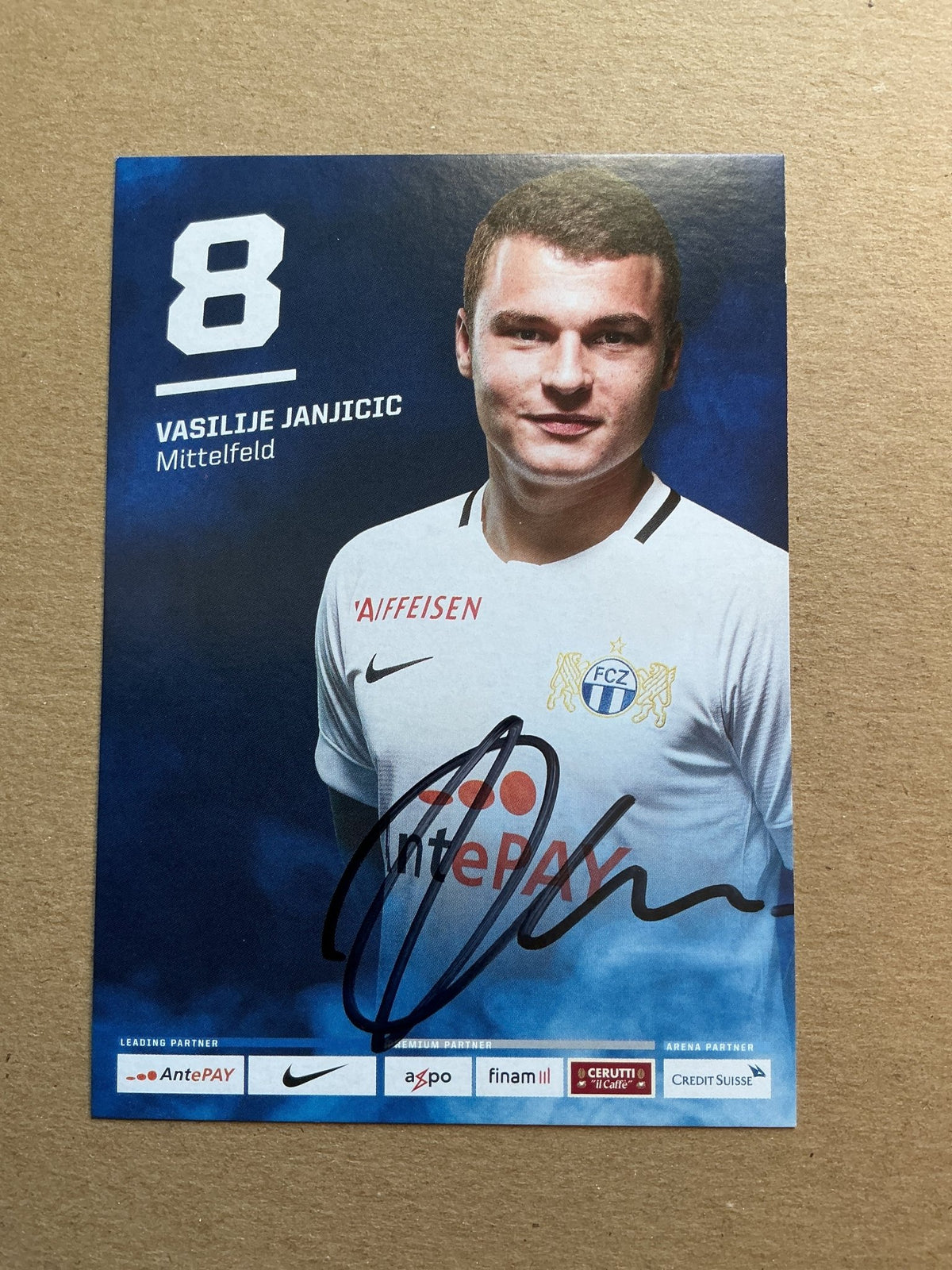 Vasilije Janjicic, Switzerland 🇨🇭 FC Zürich 2019/20 hand signed - Autographs-World