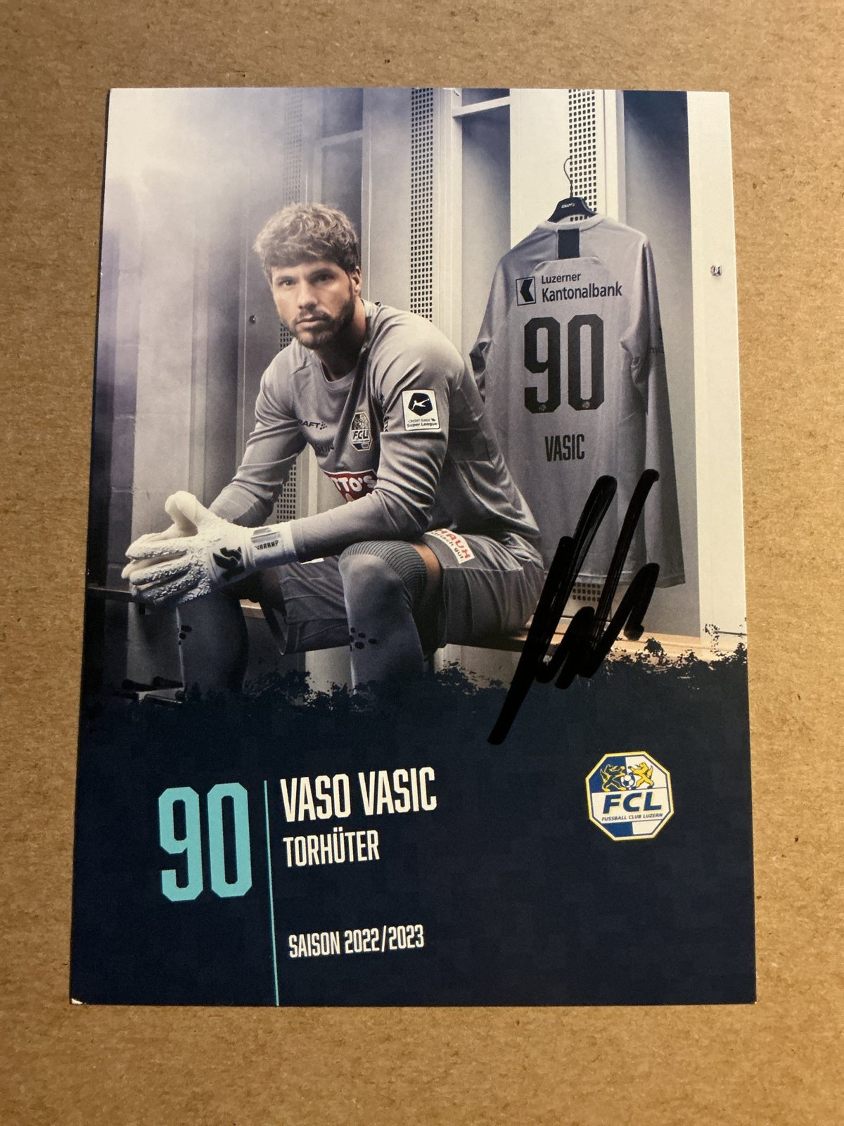 Vaso Vasic, Switzerland 🇨🇭 FC Luzern 2022/23 hand signed - Autographs-World