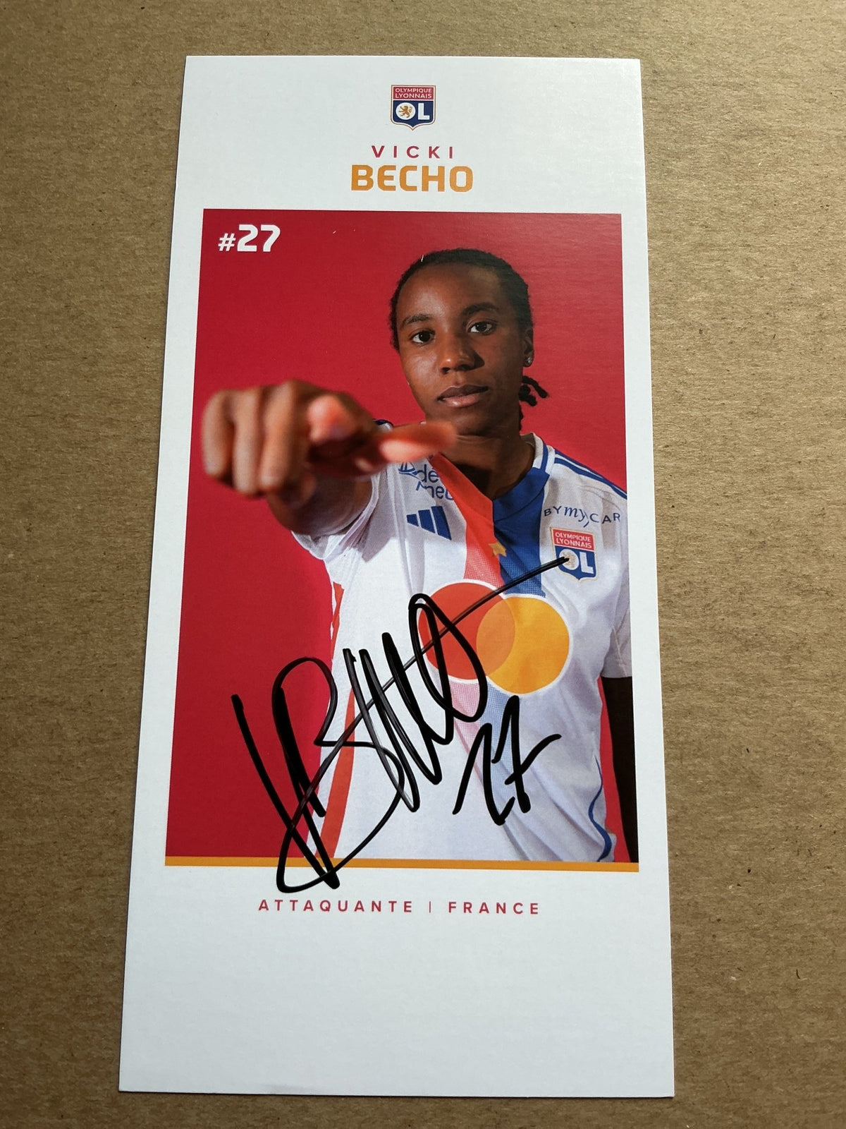 Vicki Becho, France 🇫🇷 Olympique Lyon 2024/25 hand signed - Autographs-World