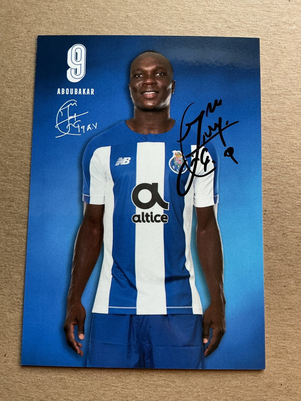 Vincent Aboubakar, Cameroon 🇨🇲 FC Porto 2019/20 hand signed - Autographs-World