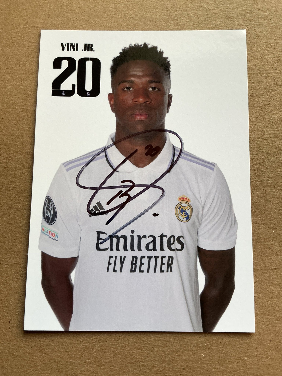 Vinícius Júnior, Brazil 🇧🇷 Real Madrid 2022/23 hand signed - Autographs-World