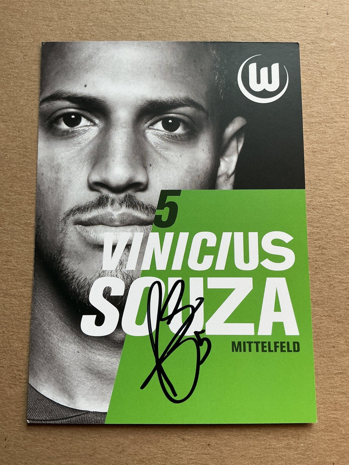 Vinicius Souza, Brazil 🇧🇷 VfL Wolfsburg 2025/26 hand signed - Autographs-World