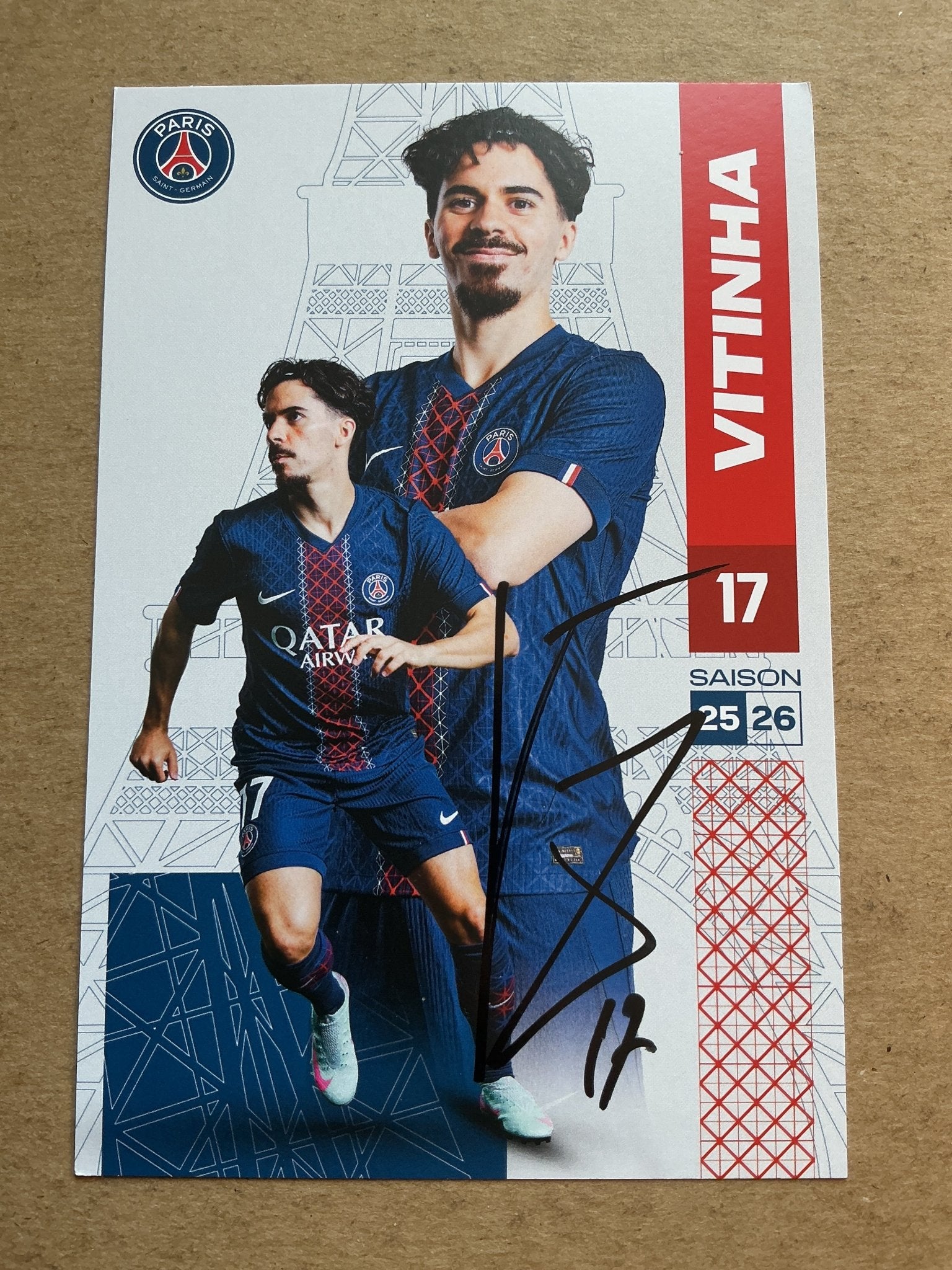 Vitinha, Portugal 🇵🇹 Paris Saint-Germain 2025/26 hand signed - Autographs-World