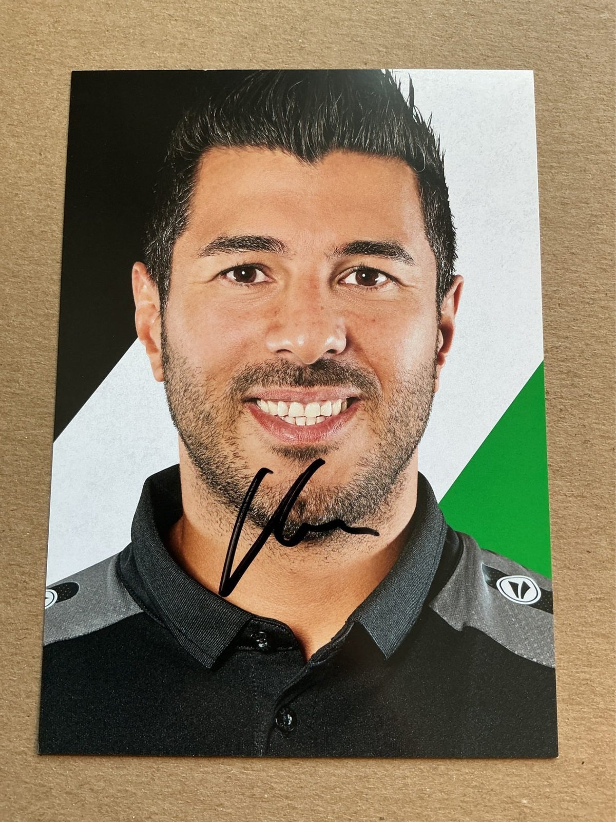 Volkan Bulut, Germany 🇩🇪 Hannover 96 2017/18 hand signed - Autographs-World