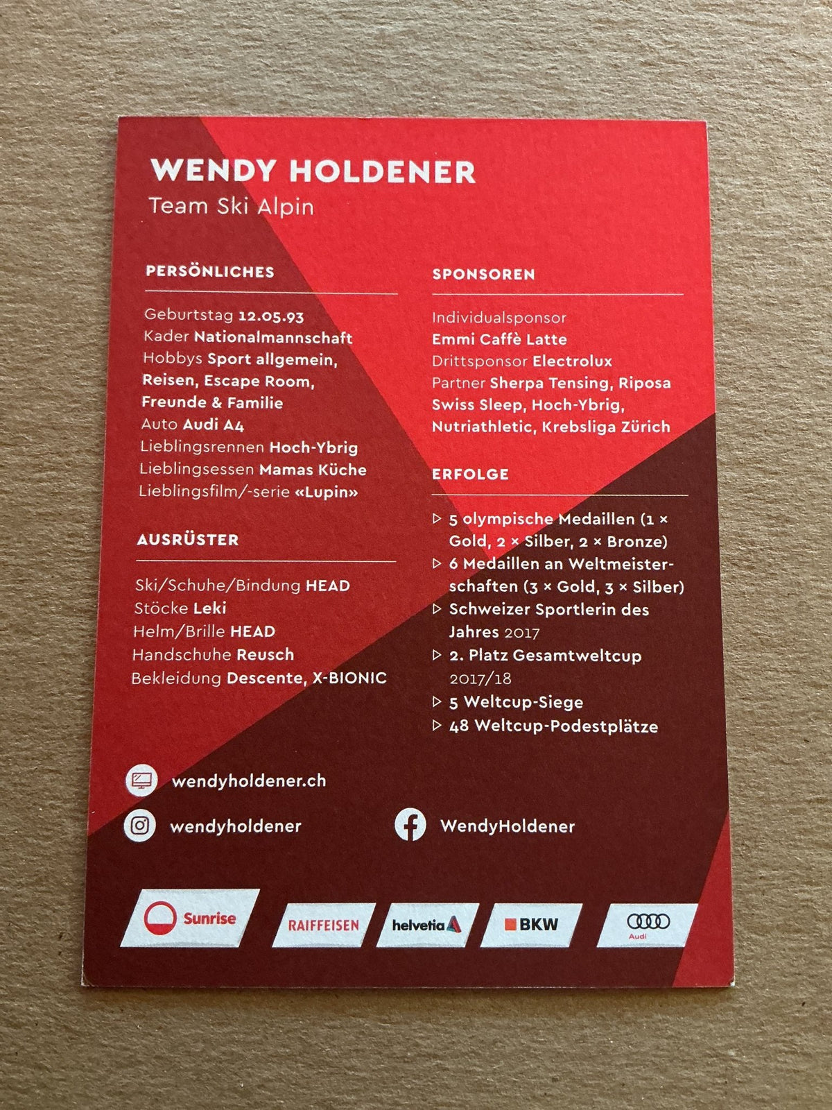 Wendy Holdener, Switzerland 🇨🇭 Alpine 2023/24 hand signed - Autographs-World