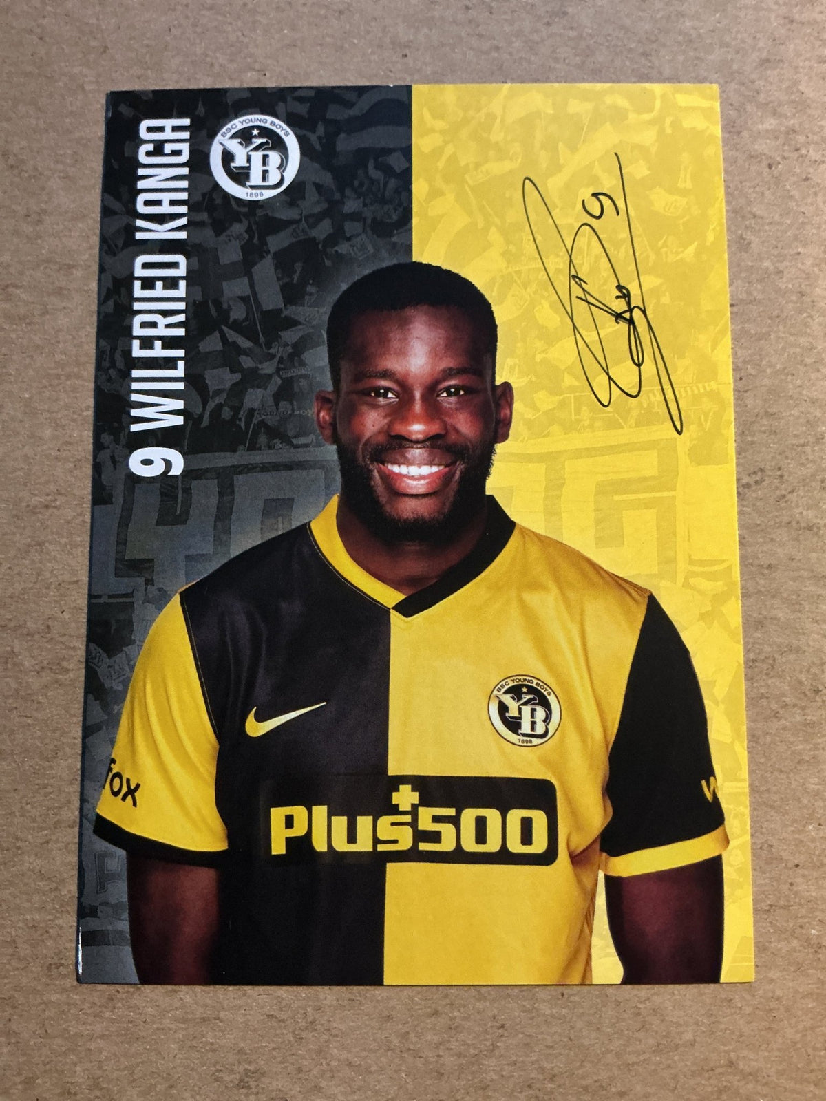 Wilfried Kanga, France 🇫🇷 BSC Young Boys 2021/22 hand signed - Autographs-World
