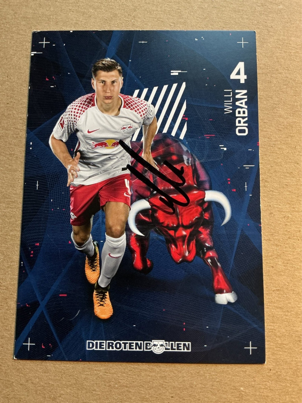 Willi Orban, Hungary 🇭🇺 RB Leipzig 2017/18 hand signed - Autographs-World