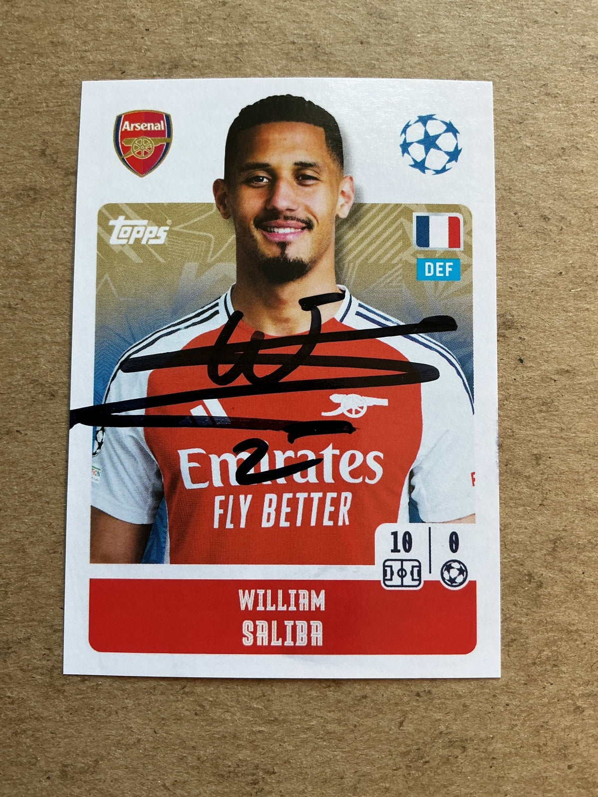 William Saliba, France 🇫🇷 Arsenal FC 2024/25 Topps hand signed - Autographs-World
