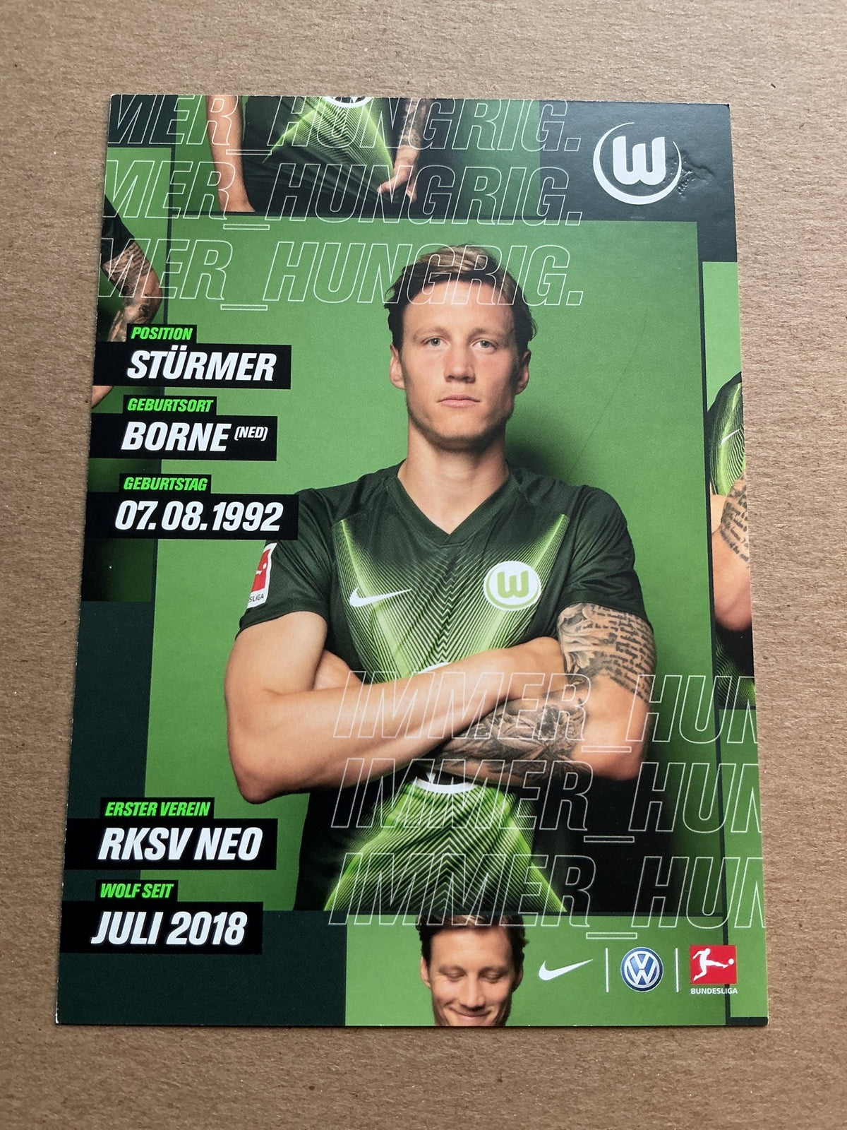Wout Weghorst, Netherlands 🇳🇱 VfL Wolfsburg 2019/20 hand signed - Autographs-World