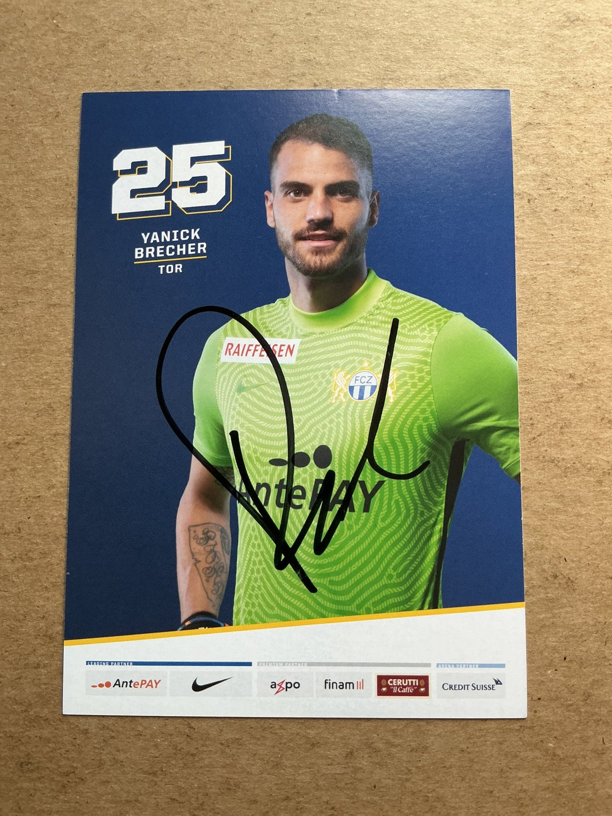 Yanick Brecher, Switzerland 🇨🇭 FC Zürich 2020/21 hand signed - Autographs-World