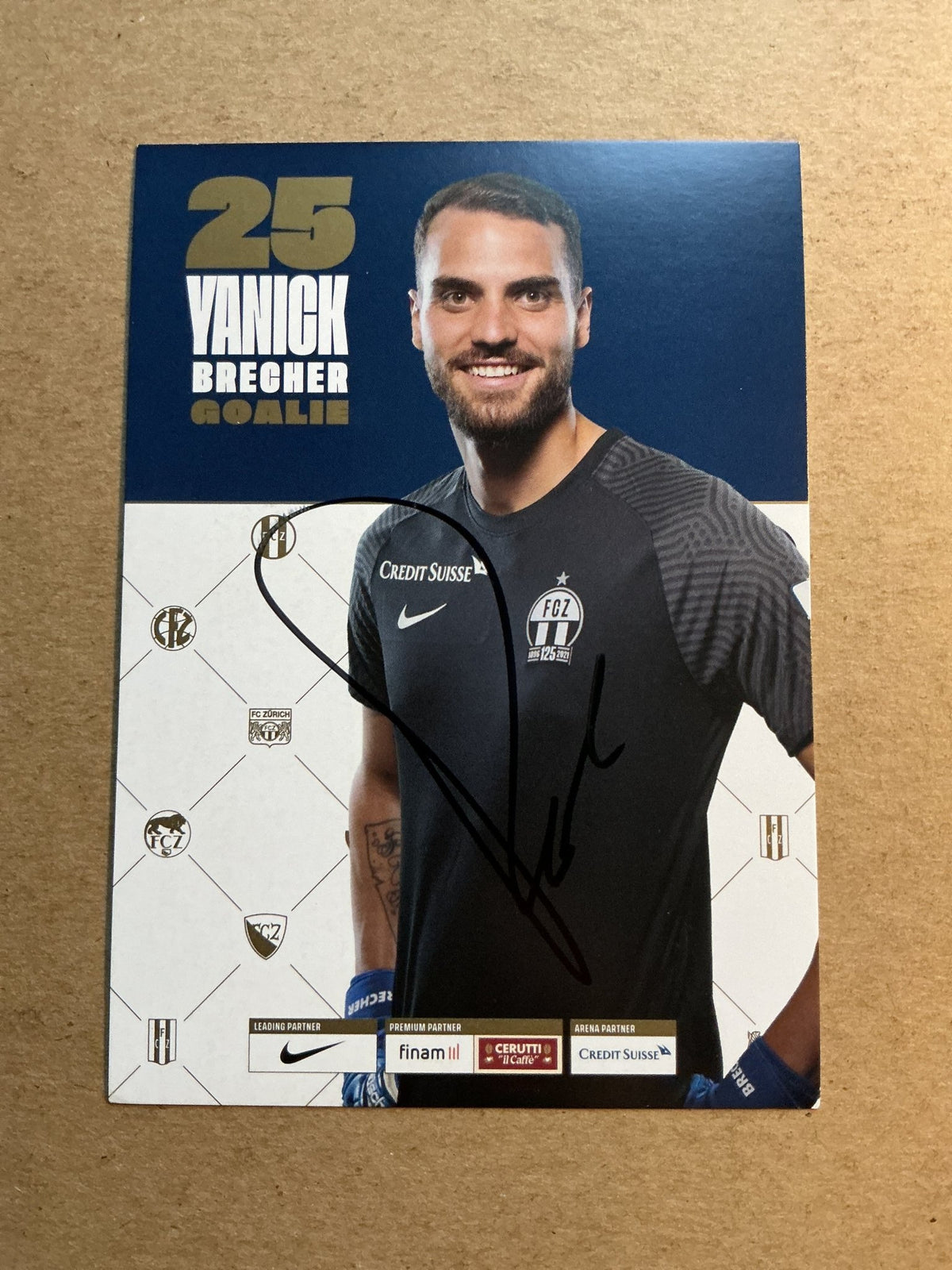 Yanick Brecher, Switzerland 🇨🇭 FC Zürich 2021/22 hand signed - Autographs-World
