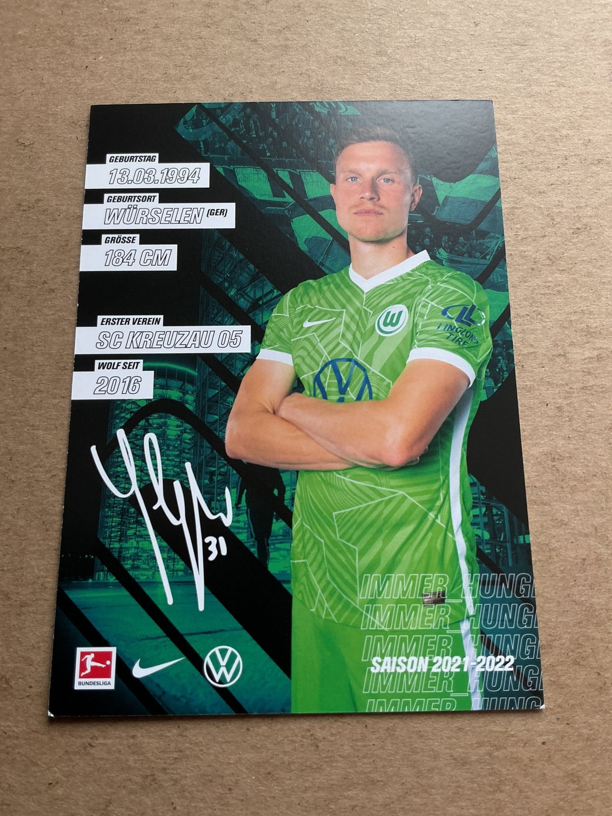 Yannick Gerhardt, Germany 🇩🇪 VfL Wolfsburg 2021/22 hand signed - Autographs-World