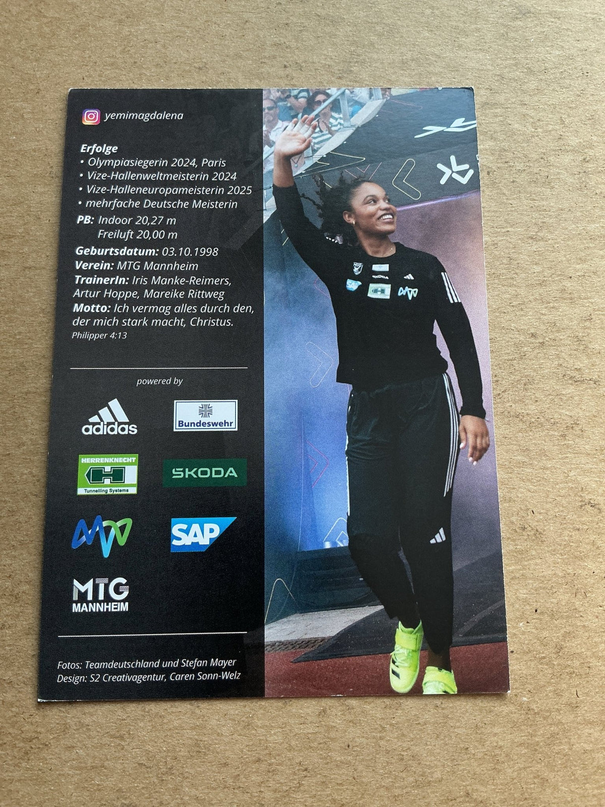 Yemisi Ogunleye, Germany 🇩🇪 Athletics Summer Olympics 2024 hand signed - Autographs-World