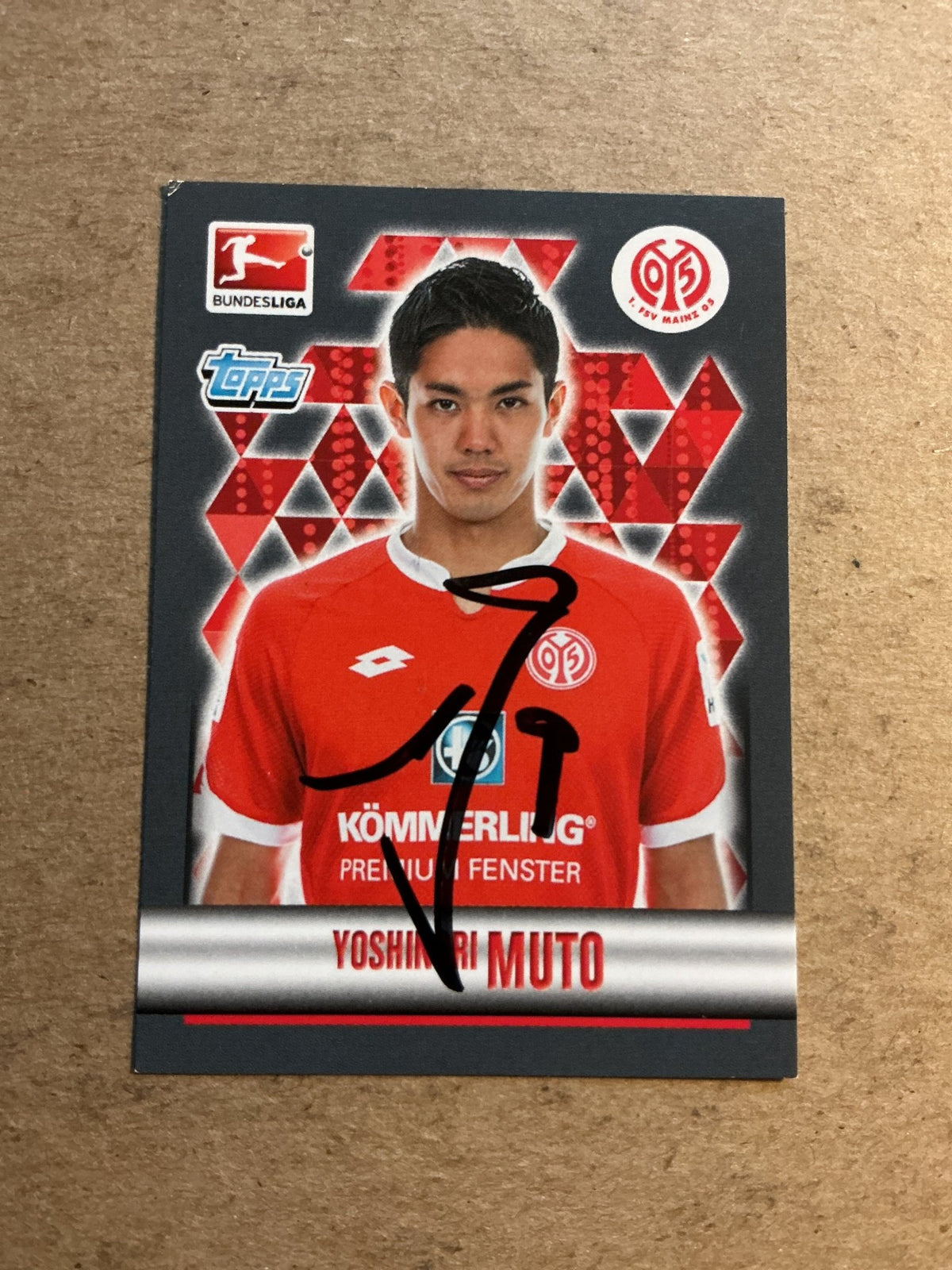 Yoshinori Muto, Japan 🇯🇵 FSV Mainz 05 2015/16 Topps hand signed - Autographs-World