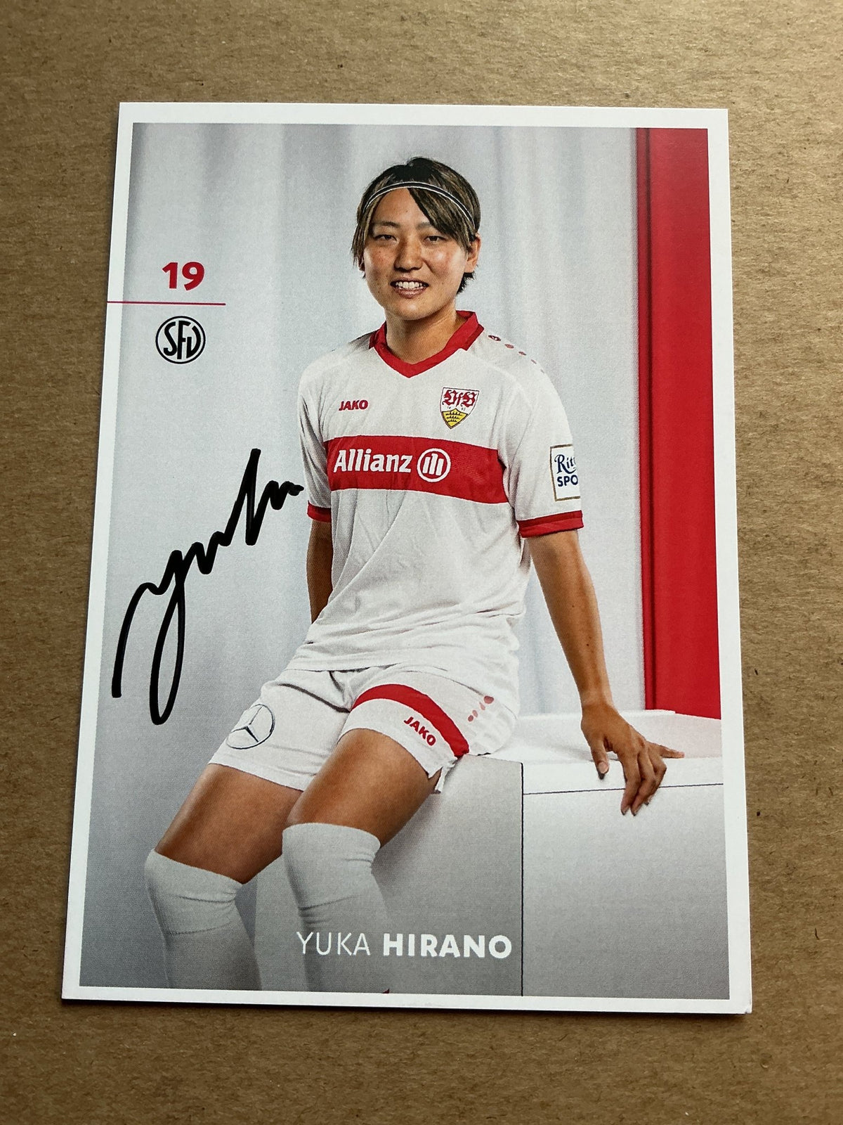 Yuka Hirano, Japan 🇯🇵 VfB Stuttgart 2024/25 hand signed - Autographs-World