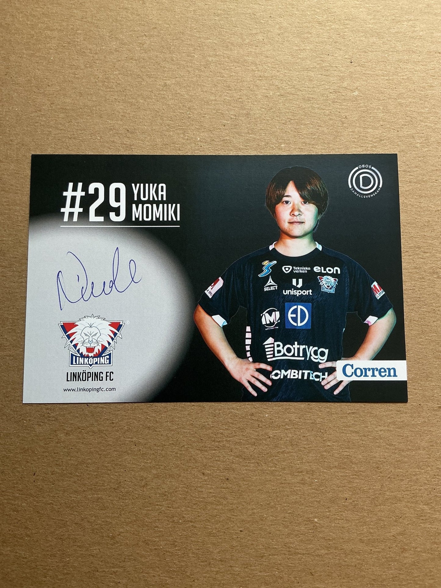 Yuka Momiki, Japan 🇯🇵 Linköping FC 2021/22 hand signed - Autographs-World