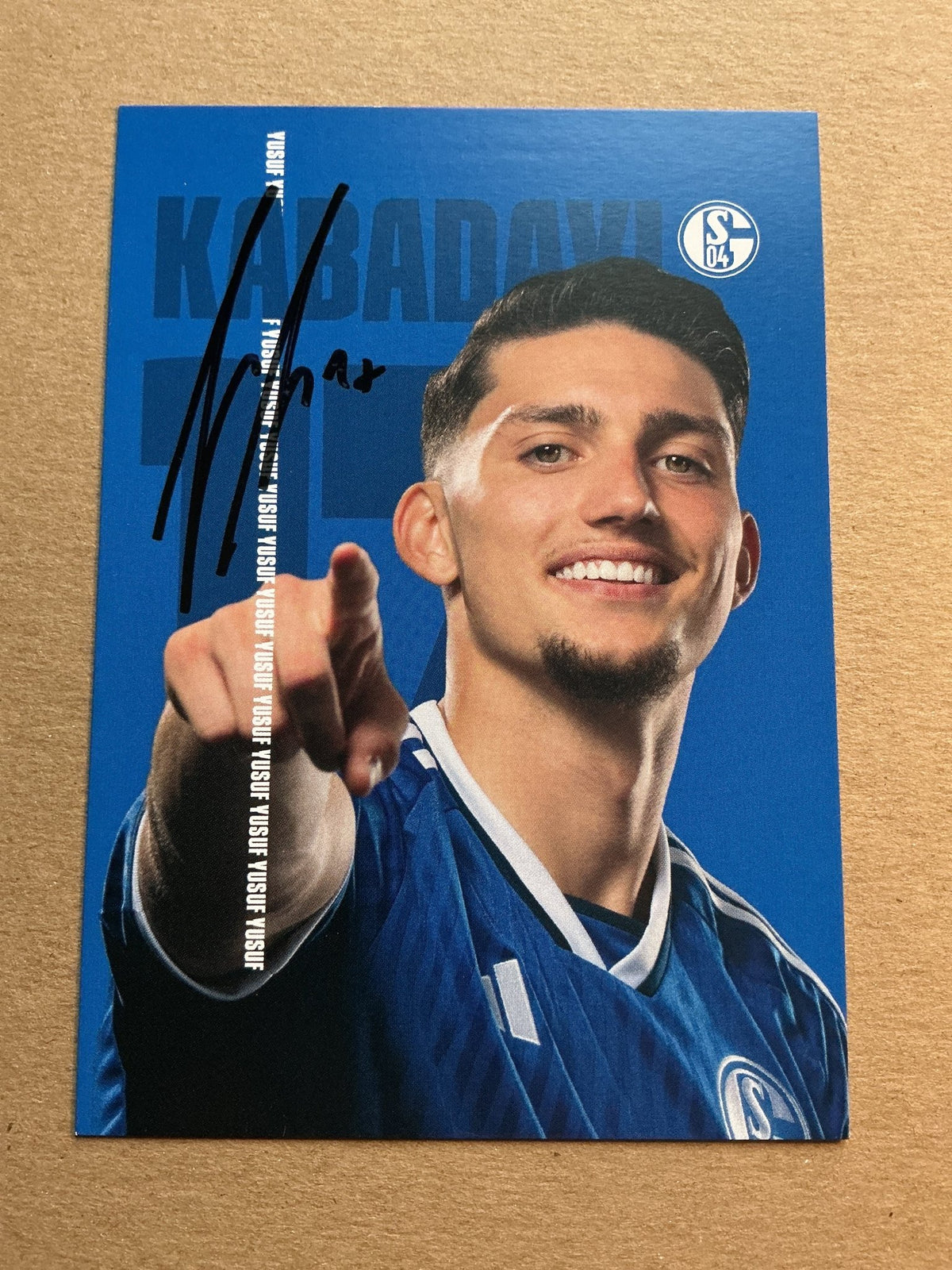 Yusuf Kadabayi, Germany 🇩🇪 FC Schalke 04 2023/24 hand signed - Autographs-World
