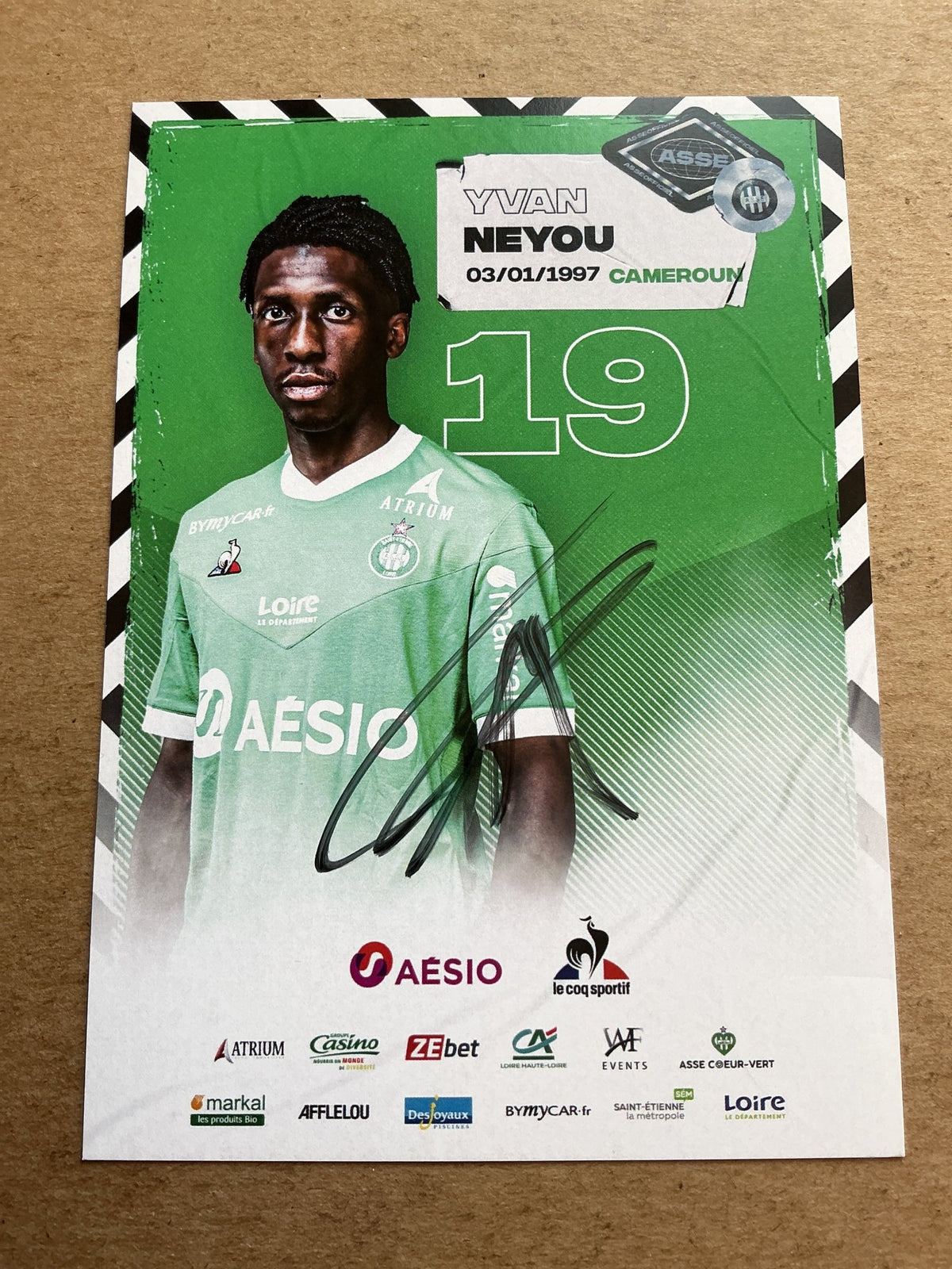 Yvan Neyou, Cameroon 🇨🇲 AS Saint-Étienne 2020/21 hand signed - Autographs-World