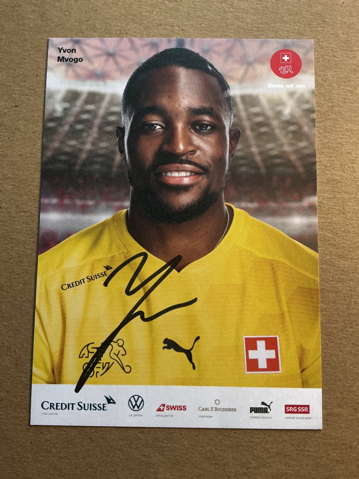 Yvon Mvogo, Switzerland 🇨🇭 2021 hand signed - Autographs-World