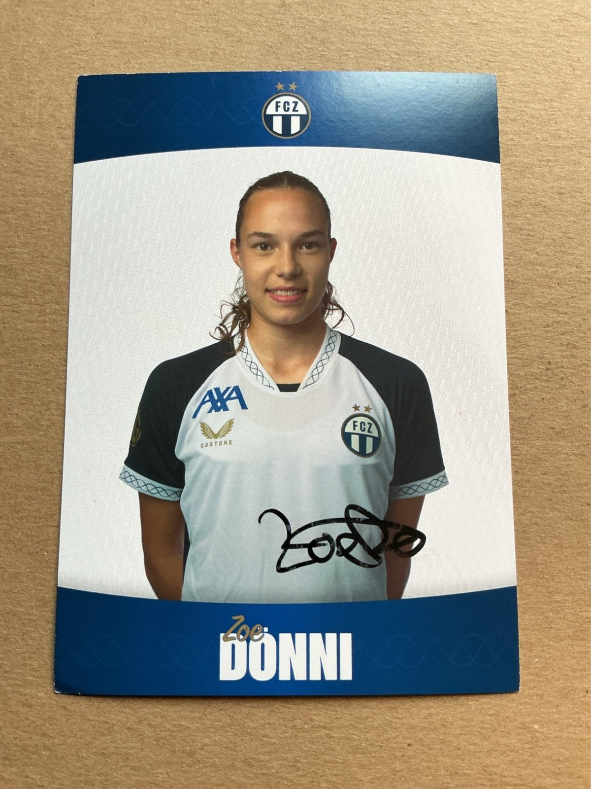 Zoe Dönni, Switzerland 🇨🇭 FC Zürich 2026/27 hand signed - Autographs-World